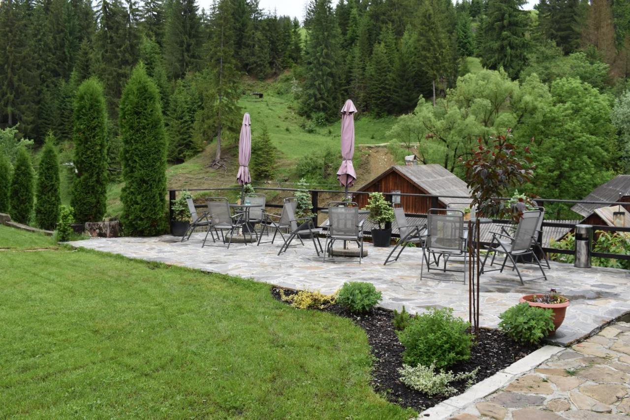 Clematis House Villa Voronet Exterior photo